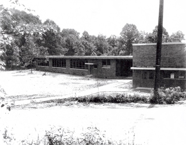 Fort Hill elementary school.jpg